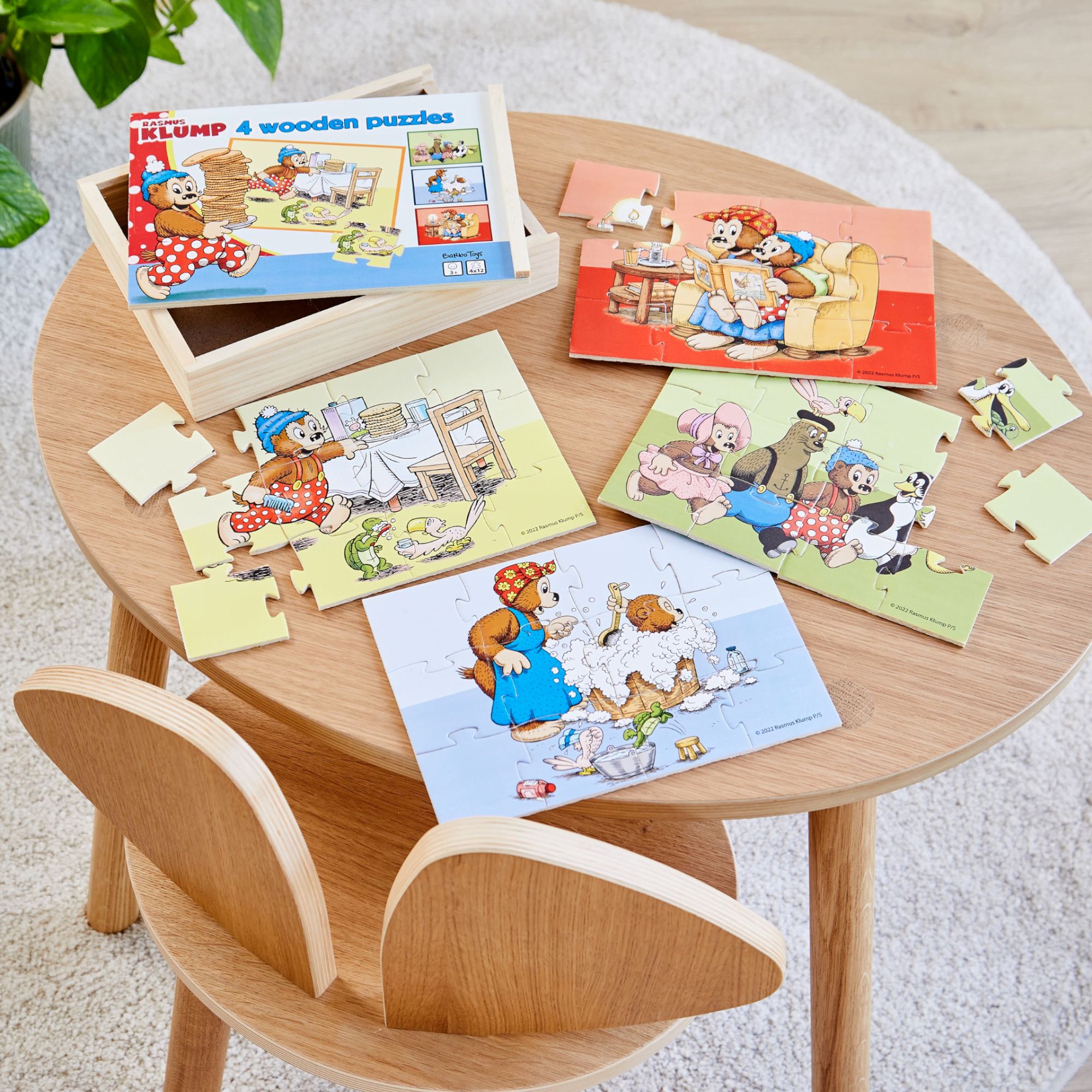 Trækasse med 4 Rasmus Klump puslespil