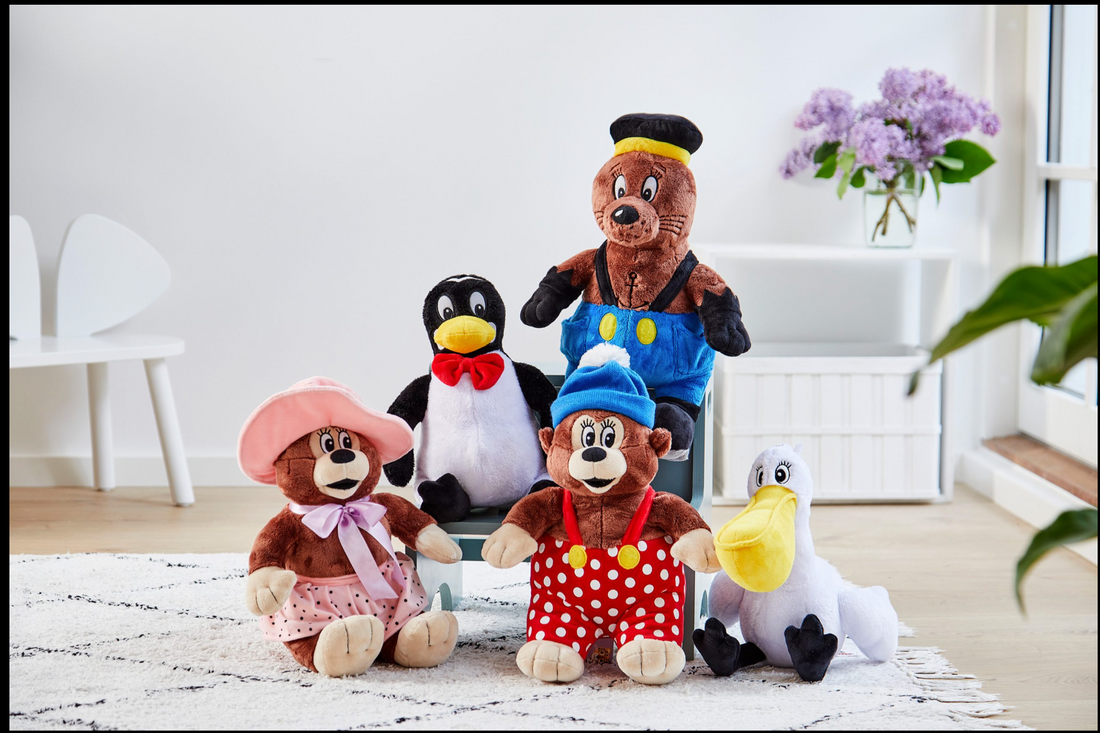 Rasmus Klump bamse fra Barbo Toys med klassisk design, blød plys og de ikoniske røde bukser med hvide prikker.